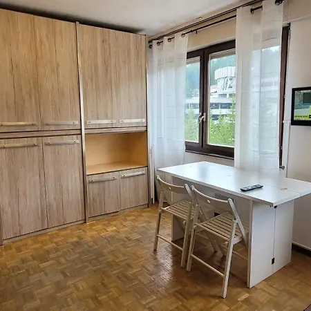 アパート Center クラン